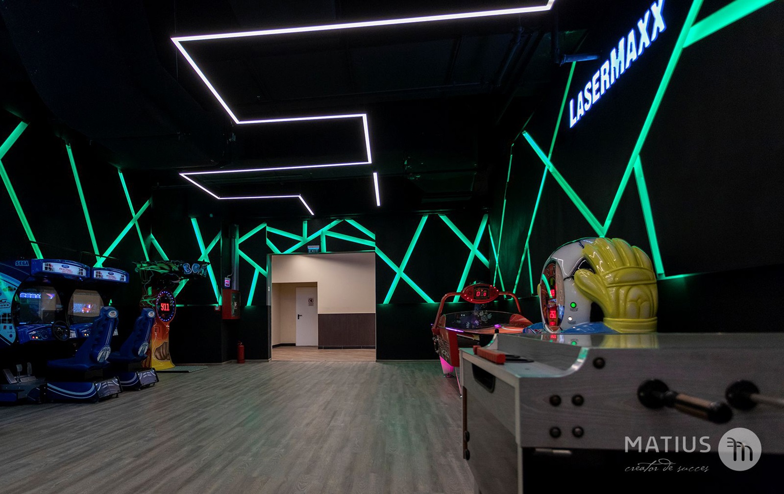Lasermaxx Park Lake